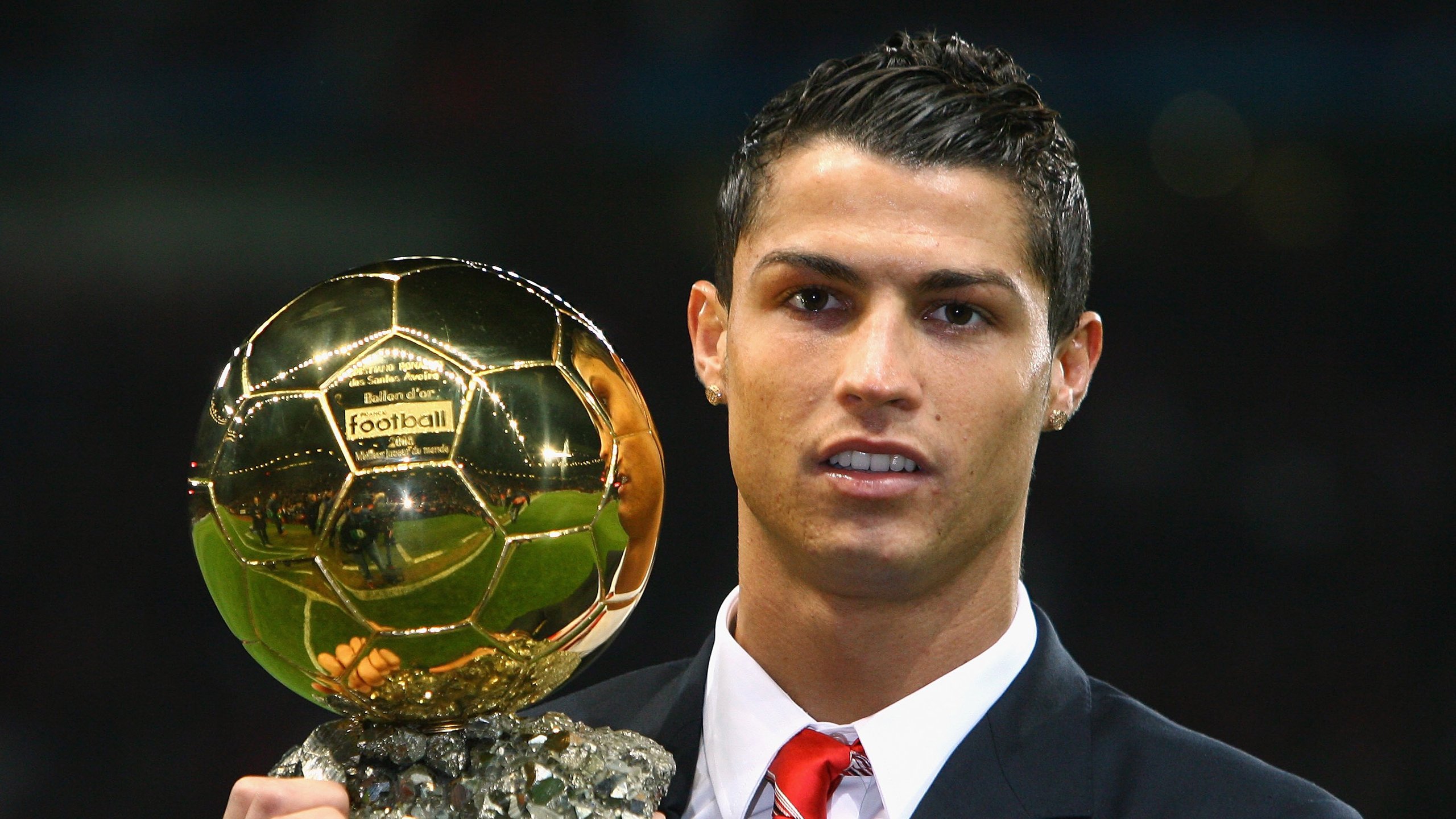 达米恩·麦肯齐：全黑队的进攻大师，巧妙的传球和突破让对方防不胜防